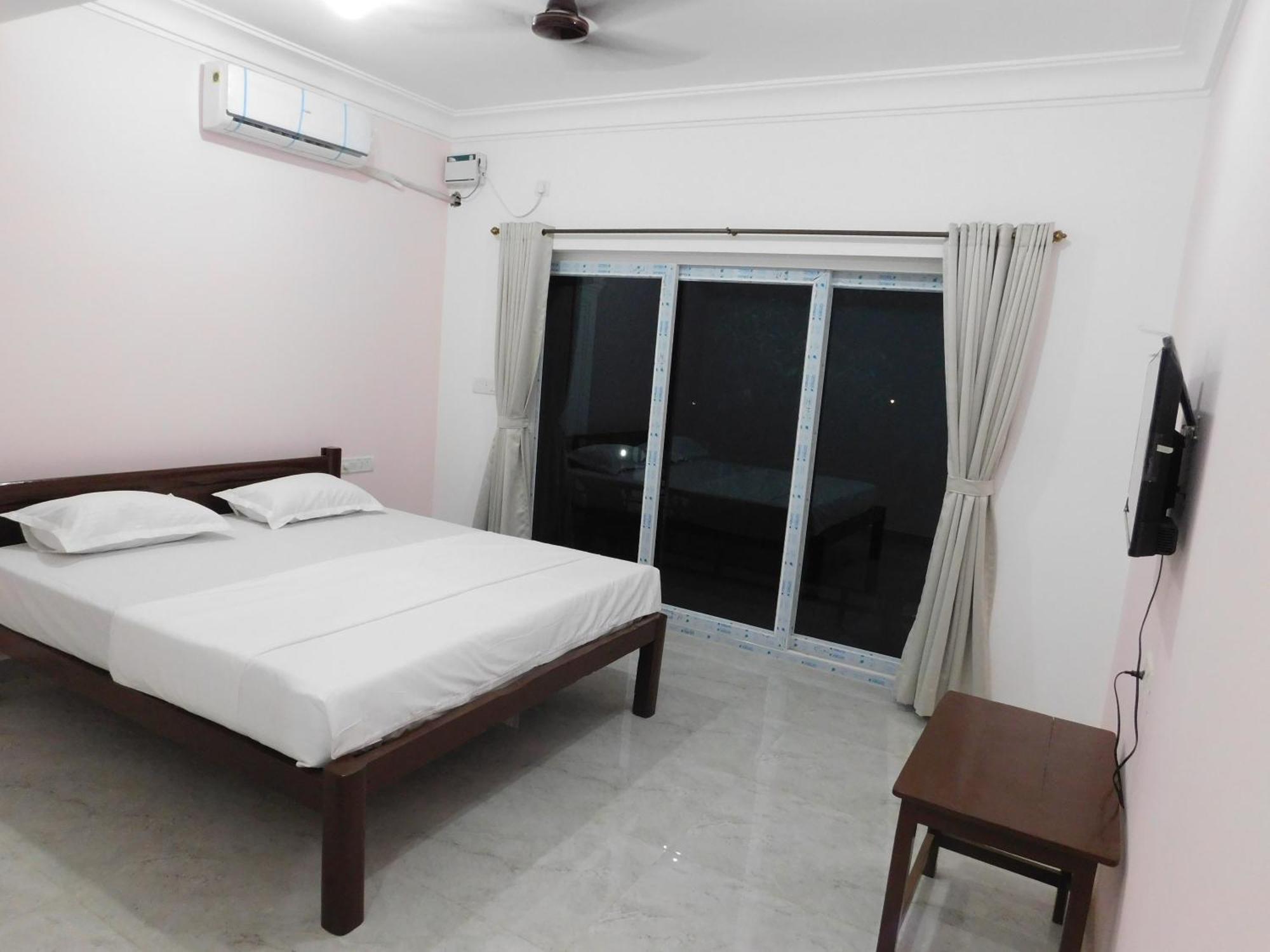 Ocean'S Edge By Vincen Hotel กาลังกูติ ภายนอก รูปภาพ